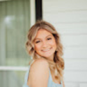 Meet your Posher, Lauren